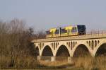 Burgenlandbahn 672 917-2  Erben Luther  + 672 903-2  Stadt Nebra  als Weihnachtsmarkt-Sonderzug von Ro�leben nach Naumburg (S) Ost, am 30.11.2008 auf dem Unstruthochwasserviadukt bei Kirchscheidungen.