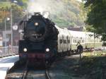 Die 41 1144-9 der IGE Werrabahn bei der Ankunft mit dem  Rotk�ppchen-Express I  aus Altenburg, am 30.09.2012 in Freyburg.
