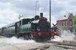 HELENA 2069 zieht am 6 Juli 2024 während das  Scheldeland in Stoom  Wochenende ein Dampfpendelzug nach Puurs aus Baasrode Noord aus.