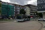Gegen Ende der 00er-Jahre fingen die Verkehrsunternehmen, die im Rahmen der Kooperation Bergischer Bus gemeinsam Busse bestellten (u.a. die HST in Hagen und die WSW in Wuppertal) an, ihre Fahrzeuge individueller zu gestalten. In den Jahren zuvor war die hellgraue StadtBus-Lackierung mit blauen Akzenten weitgehend gleich. Wagen 992 der HST aus dem Jahr 2008 trgt bereits einige grn abgesetzte Streifen.