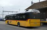 (282'014) - PostAuto Wallis - VS 471'470/PID 10'878 - Volvo (ex Nr. 80) am 1. November 2025 beim Bahnhof Ins