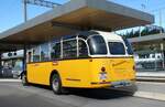 (280'965) - Stalder, Wyssachen - BE 26'794 - Saurer/R&J (ex Loosli, Wyssachen) am 4. Oktober 2025 beim Bahnhof Huttwil