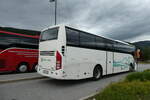 (289'012) - Innlandstrafikk, Folldal - Nr. 5935/ZD 22'458 - Volvo am 19. Juni 2026 in Vinstra, Peer Gynt Spiseri