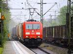 Der erste Zug der mit ordentlichem Tempo in Schleswig durchrauschte war der Bedarfs-KLV gezogen von RSC/DBS 0185 322-2. Schleswig 11.05.2014