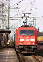 br-0-185-321-337-traxx-f-140-ac2/574061/dbsrsc-185-324-und-328 DBS/RSC 0 185 324 und 328 mit einem KLV Zug aufgenommen in Jübek am 25.02.2015