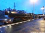 03 1010 mit dem DPE Sonderzug mit ziel Oberhof (Thr) im Hallenser Hbf am 10.1.15