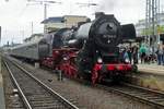 Sonderzug mit 52 1360 steht am 29 April 2018 in Trier.