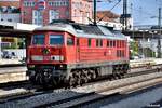 233 321-9 mußte warten auf weiterfahrt,im hbf regensburg,26.09.17