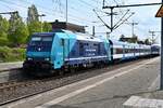 245 013-4 stand mit den RE6 nach westerland,im bahnhof itzehoe,29.04.22