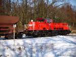 bei schnee und sonnenschein fuhr eine 261 055 am 15.03.13 zum bhf glinde