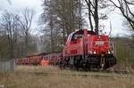 261 036-8 stand mit einen zug bestehend nur aus rungenwagen,im bahnhof glinde,19.03.20