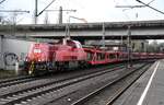 265 014-1 fuhr mit einen leeren autozug durch hh-harburg,10.02.22