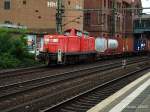 295 012-5 fuhr am 25.06.13 mit einen kurzen containerzug durch harburg