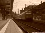 101 001-6 mit einem InterCity beim Verlassen des Bahnhofs Schwerin Hbf am 13.7.14