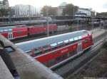 BR 112 mit einer RB & ein Dosto-Steuerwagen mit den Namen Eutin als RB mit ziel Kiel Hbf im Bahnhof Hamburg Hbf am 31.8.13