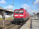 112 185 als RE3 mit ziel Elsterwerda im Bahnhof Zssow am 15.7.14