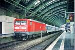 Die DB 112 108-6 steht mit einem IR in Berlin Ostbahnhof.

März 2001/Analoges Foto ab CD