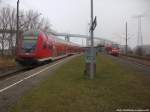 114 003-7 als RE5 mit ziel Holzdorf (Elster) & BR 429 als RE9 mit ziel Stralsund Hbf im Bahnhof Stralsund Rgendamm am 3.12.13