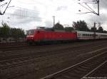 120 109-4 mit einem InterCity (IC) bei der einfahrt in Hamburg Harburg am 31.8.13