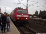 120 201-9 als RE1 mit ziel Hamburg Hbf bei der Einfahrt in Schwarzenbek am 31.8.13