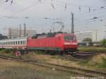 120 131 mit einem InterCity beim einfahren in den Hallenser Hbf am 13.6.15