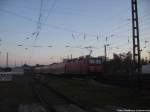 143 971-2 am ende des Zuges beim einfahren in den Bahnhof Halle (Saale) Hbf am 3.10.14