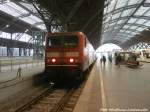 143 903 und 143 180 (am anderen Ende des Zuges) standte als RB125 mit ziel Weienfels im Leipziger Hbf zu Abfahrt bereit am 22.1.15