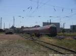 Mit Steuerwagen voraus verlsst 143 959 den Hallenser Hbf am 5.6.15