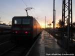 143 180 als S7 mit ziel Halle (Saale)) Hbf im Bahnhof Halle-Nietleben am 12.12.15