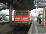 143 002 steht als S7 mit ziel Halle-nietleben im Bahnhof Halle (Saale) Hbf am 31.1.16