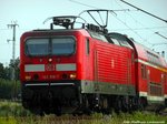 143 816 mit einen 760er Steuerwagen mit ziel Halle-Nietleben kurz hinter dem Abzweig Halle-Nietleben am 25.7.16