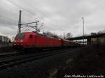 145 022 mit enem Gterzug kurz vor dem Bahnhof Delitzsch unt Bf am 18.12.15