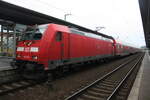 146 278 mit dem RE1 mit ziel Hamburg Hbf im Bahnhof Schwerin Hbf am 25.7.21