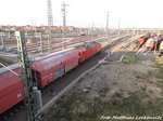 152 XXX mit einen Gterzug bei der durchfahrt in Halle (Saale) am 6.4.16