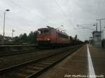 155 075 mit einem Schttgutzug bei der durchfahrt des Bahnhofs Halle-Rosengarten am 8.6.15