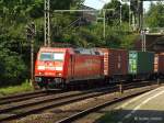 185 297-9 ist am 23.08.13 mit einen ganzzug durch hh-harburg gefahren