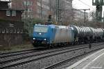 185 523 -8 zog am 20.12.13 einen tankzug durch hh-harburg