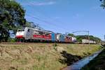 RailPool 186 496 durchfahrt mit der Combinant KLV am 24 Juni 2020 Tilburg Oude Warande.