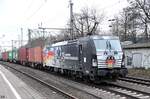 193 876 fuhr mit einen containerzug durch hh-harburg,01.03.22