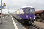 218 105 der NeSA mit dem SVT 137 234 im Bahnhof Weiden (Oberpfalz) am 23.3.21