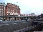 Hambuger hochbahn/ U-Bahn kurz vor der Station Baumwall in Hamburg am 1.9.13