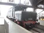 E94 056 auf dem museumsgleis 24 im Bahnhof Leipzig Hbf am 15.2.14