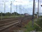 Eine Unbekannte 143er mit Doppelstockwagen Als RE5 mit Ziel Stralsund Hbf zur vor dem Endbahnhof am 16.6.14