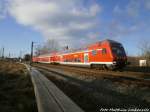 Schlusslicht von 143 893-6 als S7 kurz vor dem Endbahnhof Halle-Nietleben am 26.12.14