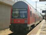 steuerwagen von 143 859 mit ziel Eisenach im Bahnhof Halle-Ammendorf am 13.5.15