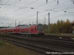 Mit Steuerwagen voraus kommt der RE3 in den Stralsunder Hbf eingefahren am 7.11.15