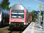 143 034 mit ihrer S7 im Bahnhof Halle-Rosengarten am 15.5.17