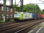 185 532-9 der captrain fuhr am 02.08.13 mit einen intermodal durch hh-harbutg