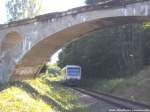 PRESS 650 032-4 bei der Einfahrt in Putbus dir am Viadukt am 15.6.14