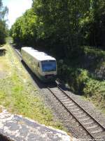 PRESS 650 032-4 bei der Einfahrt in den Bahnhof Putbus am 15.6.14